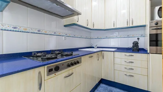 Rooms in Valencia Extramurs - photo 8