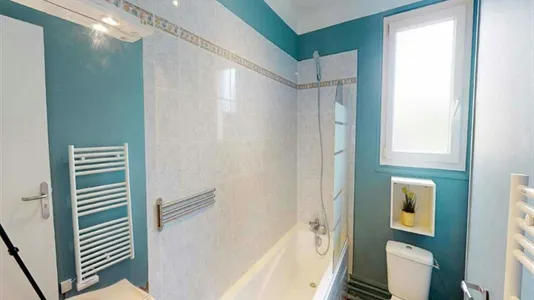 Rooms in Paris 17ème arrondissement - photo 10