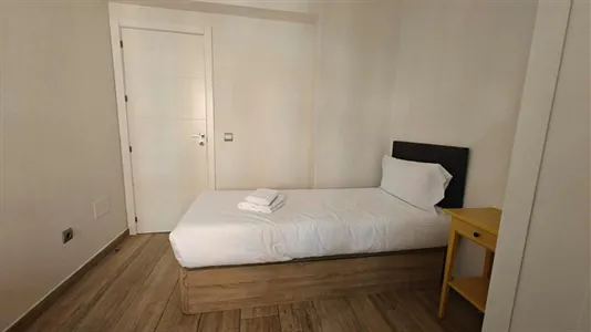 Rooms in Madrid San Blas - photo 7