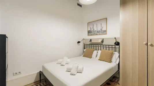 Apartments in Barcelona Eixample - photo 7