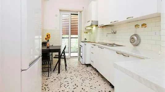 Rooms in Roma Municipio VIII – Appia Antica - photo 5