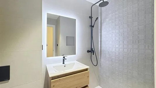 Rooms in Madrid Chamartín - photo 10