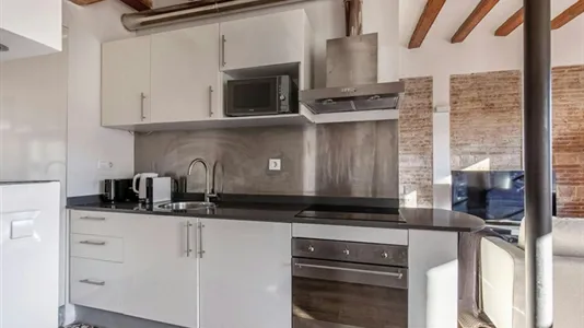 Apartments in Barcelona Ciutat Vella - photo 7