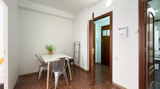 Rooms in Barcelona Sarrià-St. Gervasi - photo 9
