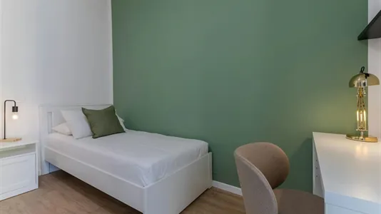 Rooms in Florence - photo 2