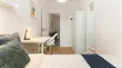 Room for rent, Lisbon (region), <span class="blurred street" onclick="ProcessAdRequest(10957234)"><span class="hint">See streetname</span>[xxxxxxxxxxxxx]</span>