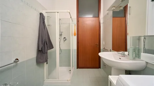 Rooms in Vicenza - photo 8