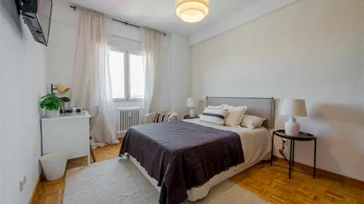 Room for rent in Madrid Moncloa-Aravaca, Madrid
