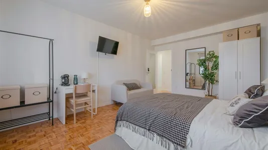 Rooms in Madrid Salamanca - photo 4