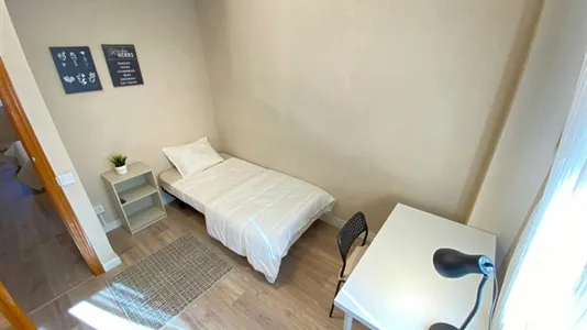 Rooms in Fuenlabrada - photo 2