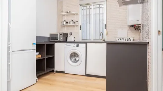 Rooms in Zaragoza - photo 4