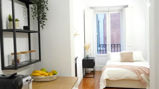 Rooms in Madrid Salamanca - photo 10
