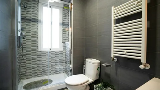 Rooms in Madrid Centro - photo 8