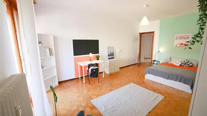 Room for rent in Lecco, Lombardia