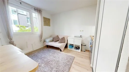 Apartments in Lyon - photo 3