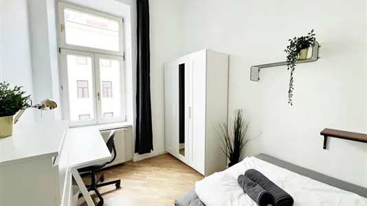 Rooms in Vienna Favoriten - photo 5