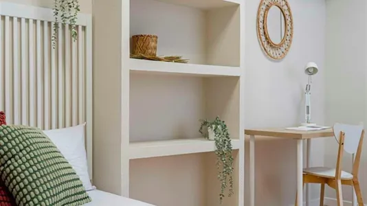 Rooms in Madrid Chamartín - photo 4