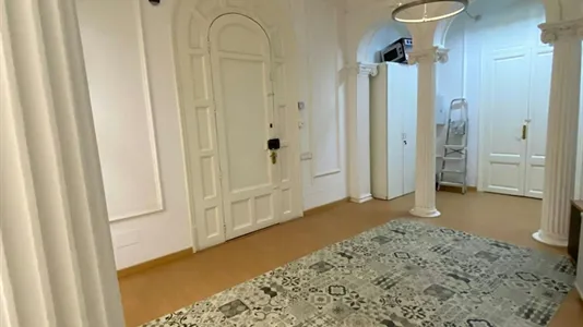 Rooms in Barcelona Eixample - photo 9