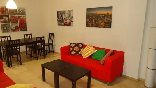 Rooms in Córdoba - photo 9
