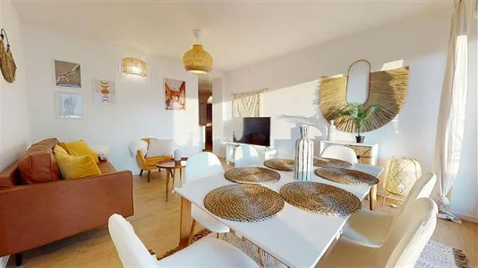 Rooms in Saint-Julien-en-Genevois - photo 4