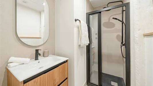 Apartments in Madrid Centro - photo 8