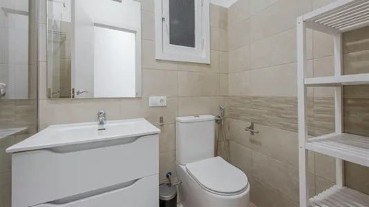 Rooms in Madrid Chamartín - photo 10