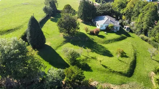 Houses in Val de San Vicente - photo 2