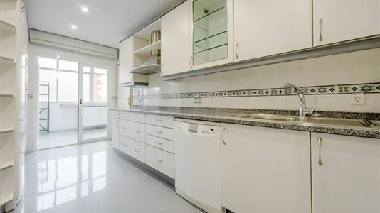 Rooms in Madrid Chamartín - photo 8