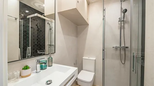 Rooms in Málaga - photo 10