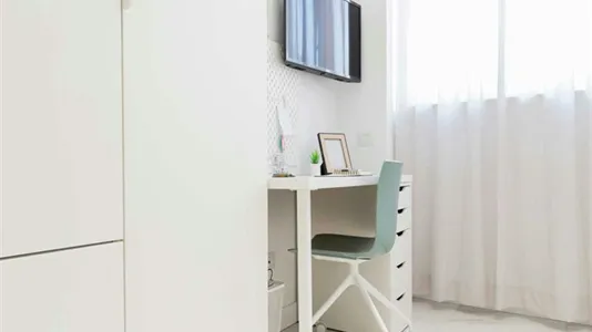 Rooms in Milano Zona 5 - Vigentino, Chiaravalle, Gratosoglio - photo 4