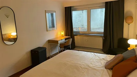 Rooms in Brussels Sint-Joost-ten-Node - photo 4