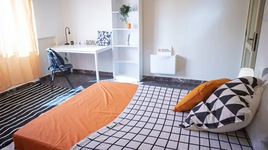 Rooms in Cagliari - photo 7