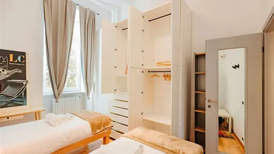 Rooms in Turin - photo 2