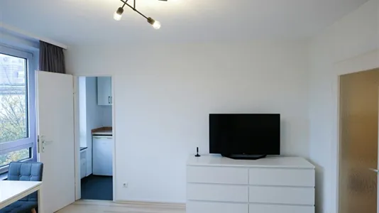 Apartments in Frankfurt Süd - photo 2