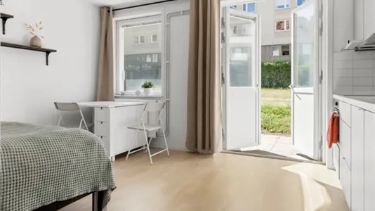 Apartments in Solna - photo 1