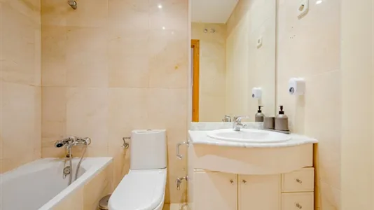 Rooms in Madrid Chamberí - photo 10