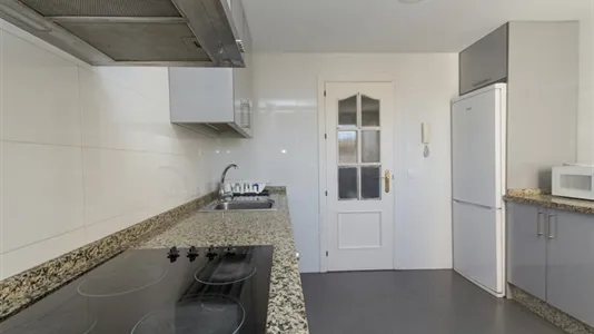 Rooms in Málaga - photo 10