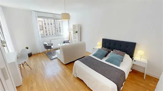 Rooms in Lyon - photo 2