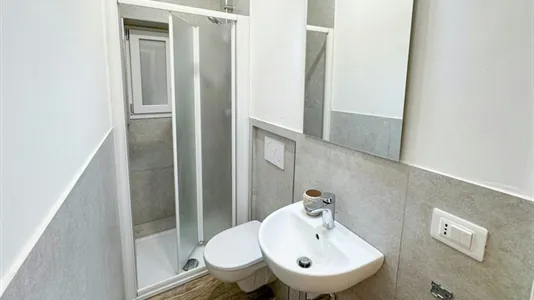 Rooms in Florence - photo 9
