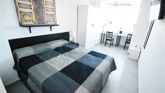 Rooms in Valencia Camins al Grau - photo 4