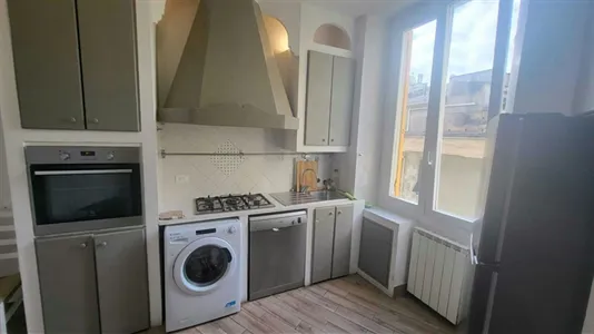 Rooms in Genoa - photo 2