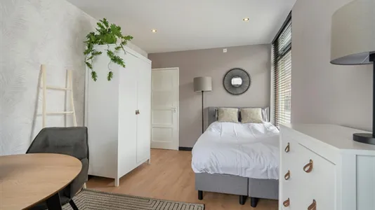 Rooms in Schiedam - photo 1