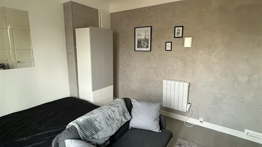 Apartments in Nanterre - photo 4