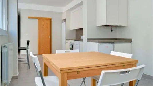 Rooms in Zaragoza - photo 4