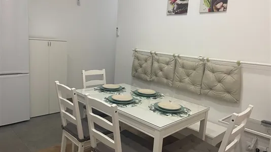 Rooms in Barcelona Ciutat Vella - photo 4