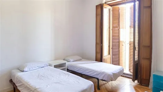 Rooms in Madrid Chamberí - photo 3