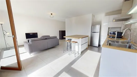 Apartments in Lyon - photo 3