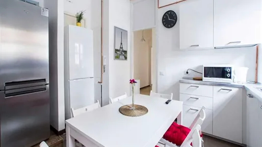 Rooms in Milano Zona 8 - Fiera, Gallaratese, Quarto Oggiaro - photo 1
