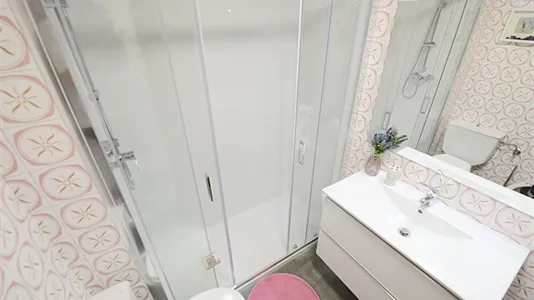 Rooms in Bilbao - photo 7