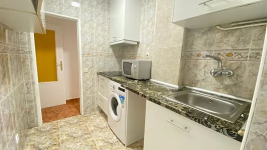 Rooms in Madrid Puente de Vallecas - photo 9